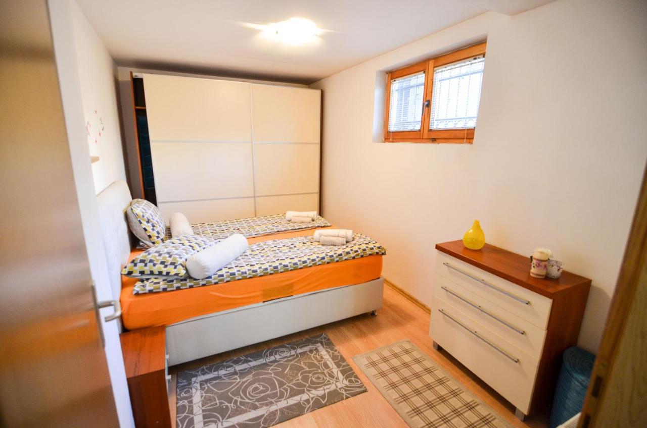 Blacksmith Apartment + Free Private Parking Сараєво Екстер'єр фото